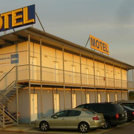 Tour-Motel Wilfersdorf (Mistelbach) Exterior foto